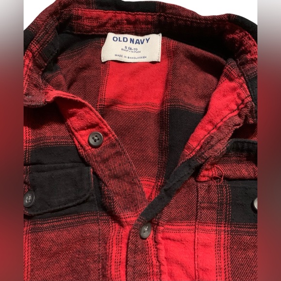 Old Navy boys small (6-7) button down flannel long sleeve shirt - Picture 2 of 3